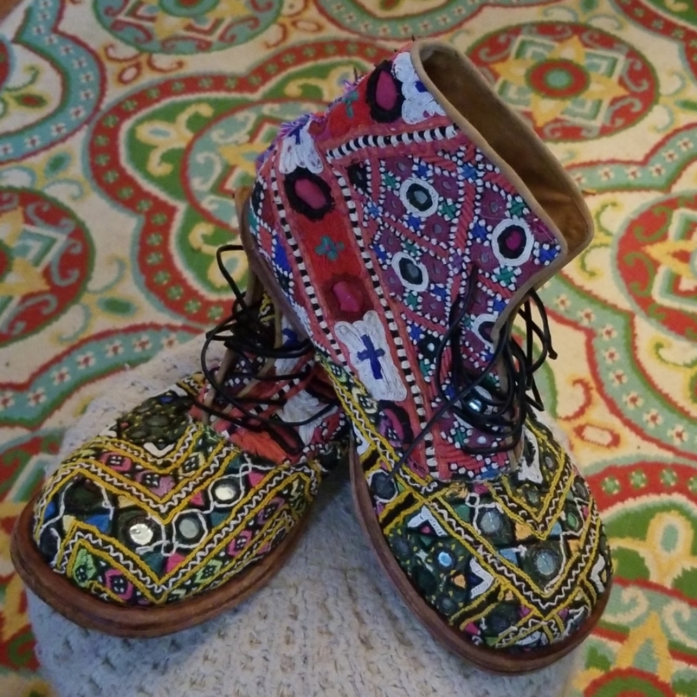 Magnolia Pearl Bojangle Boots